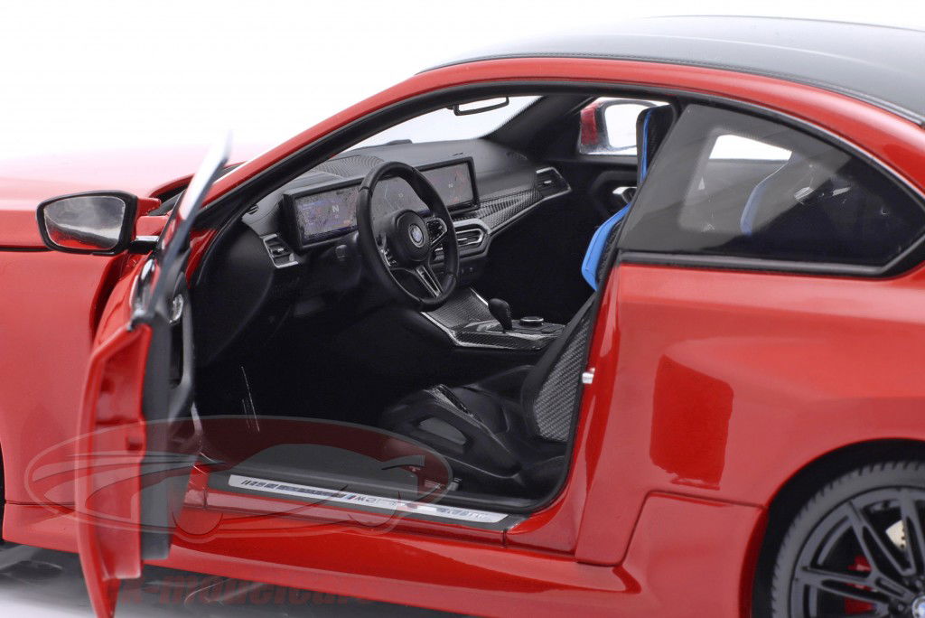 BMW M2 G87 Byggeår 2023 rød metallisk 1:18 Minichamps