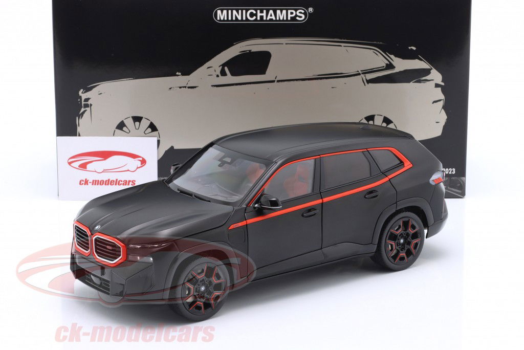 BMW XM (G09) SUV Anno di costruzione 2023 noioso nero / arancia 1:18 Minichamps