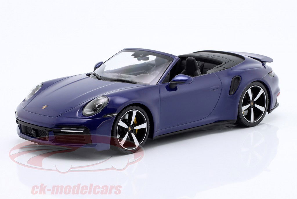 Porsche 911 (992) Turbo S converteerbaar 2020 gentiaanblauw metalen 1:18 Minichamps