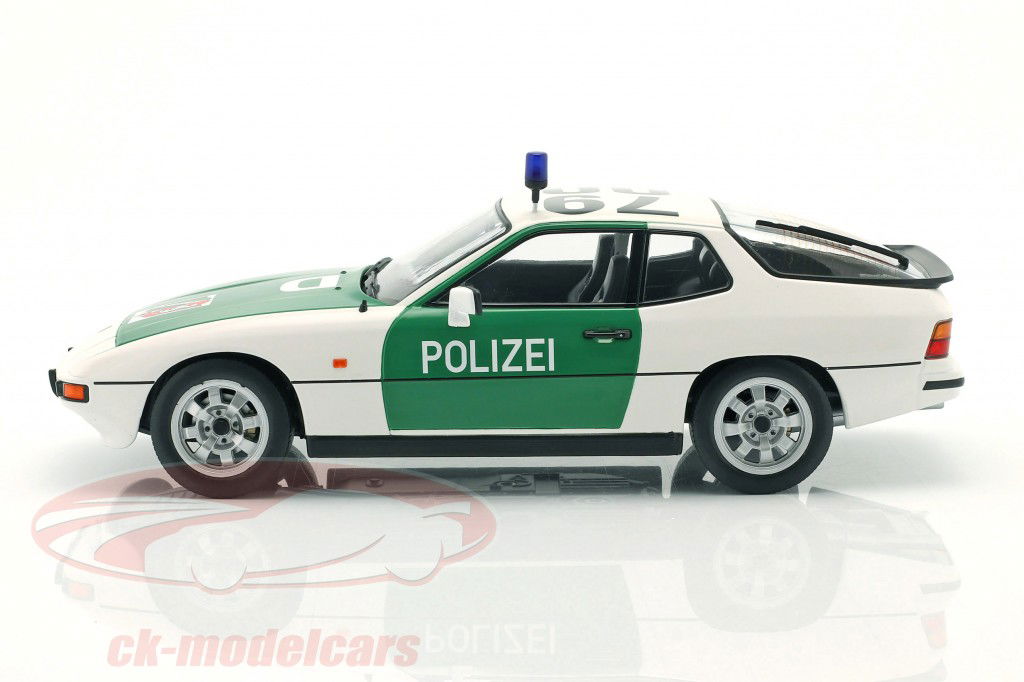 Porsche 924 police de la route Düsseldorf 1985 vert / blanche 1:18 KK-Scale