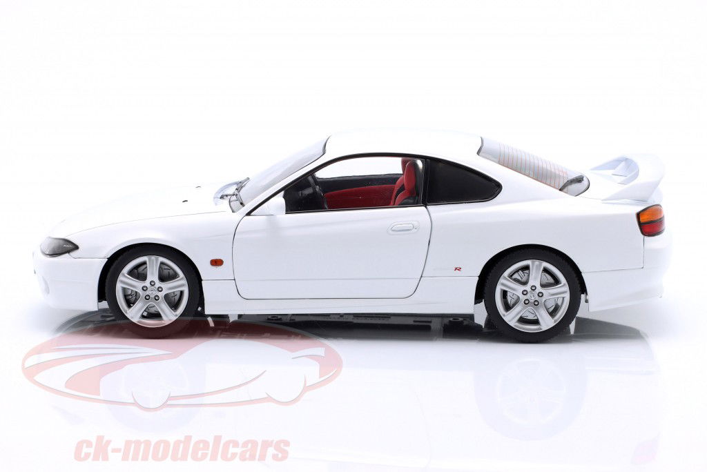 Nissan Silvia S15 Spec-R Aero Bouwjaar 1999 Aspen wit 1:18 Solido