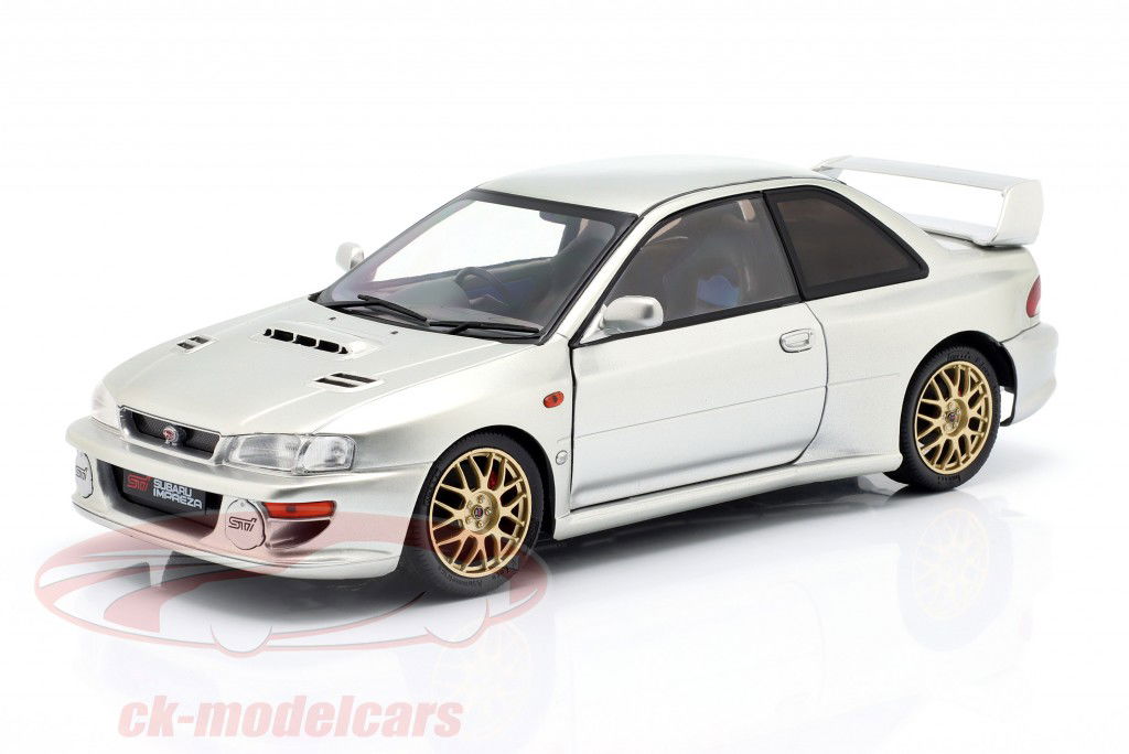 Subaru Impreza 22B Baujahr 1998 silber 1:18 Solido