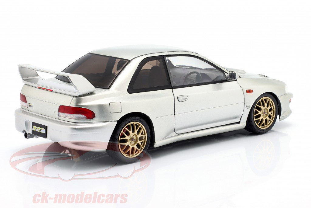 Subaru Impreza 22B Année de construction 1998 argent 1:18 Solido