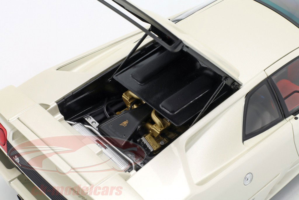 Lamborghini Diablo SE30 Jota year 1995 pearl white 1:18 AUTOart