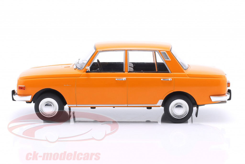 Wartburg 353 Année de construction 1967 orange 1:18 ModelCar Group
