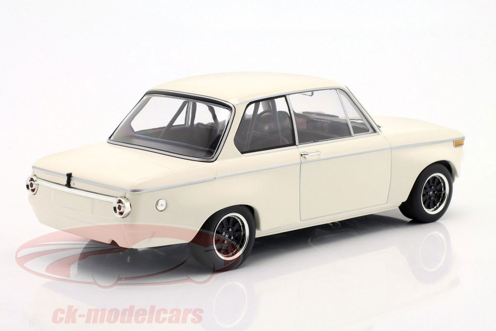 BMW 2002 Plain Body Version 1970 blanc 1:18 Minichamps