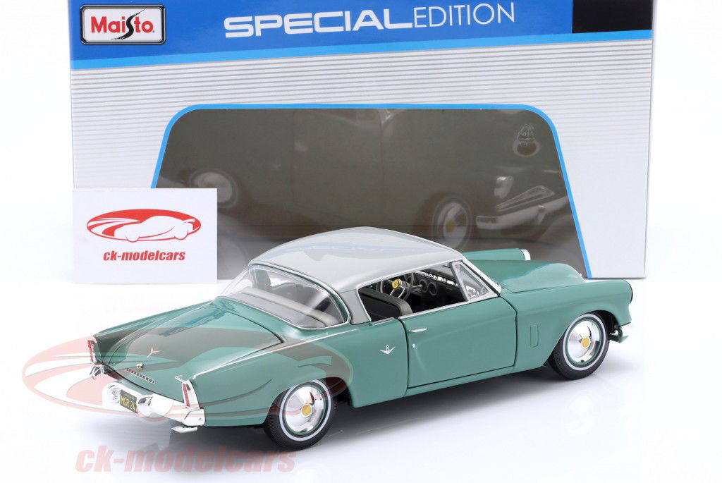 Studebaker Starliner Byggeår 1953 mintgrøn / lysegrå 1:18 Maisto