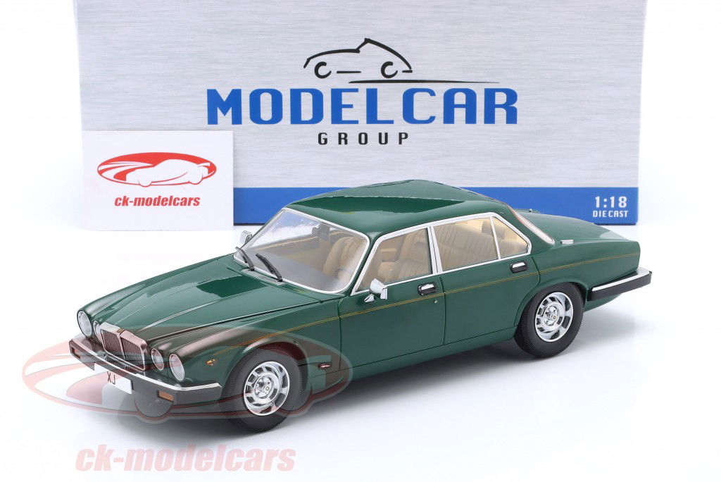Jaguar XJ Series III Année de construction 1979 vert foncé 1:18 ModelCar Group