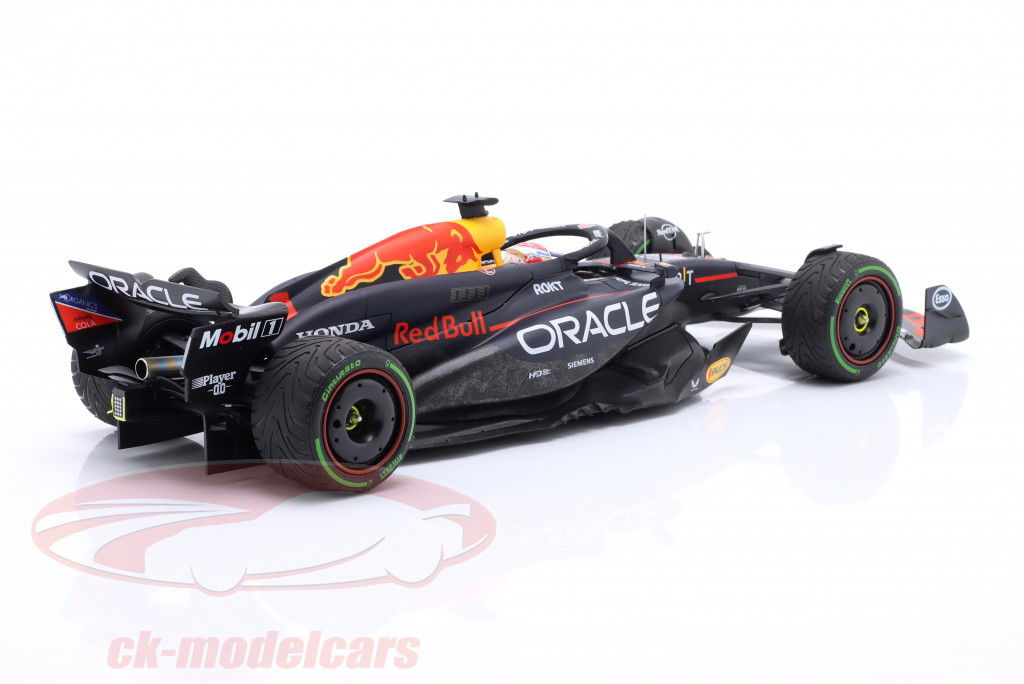 M. Verstappen Red Bull RB20 #1 Sieger Kanada GP Formel 1 Weltmeister 2024 1:18 Minichamps