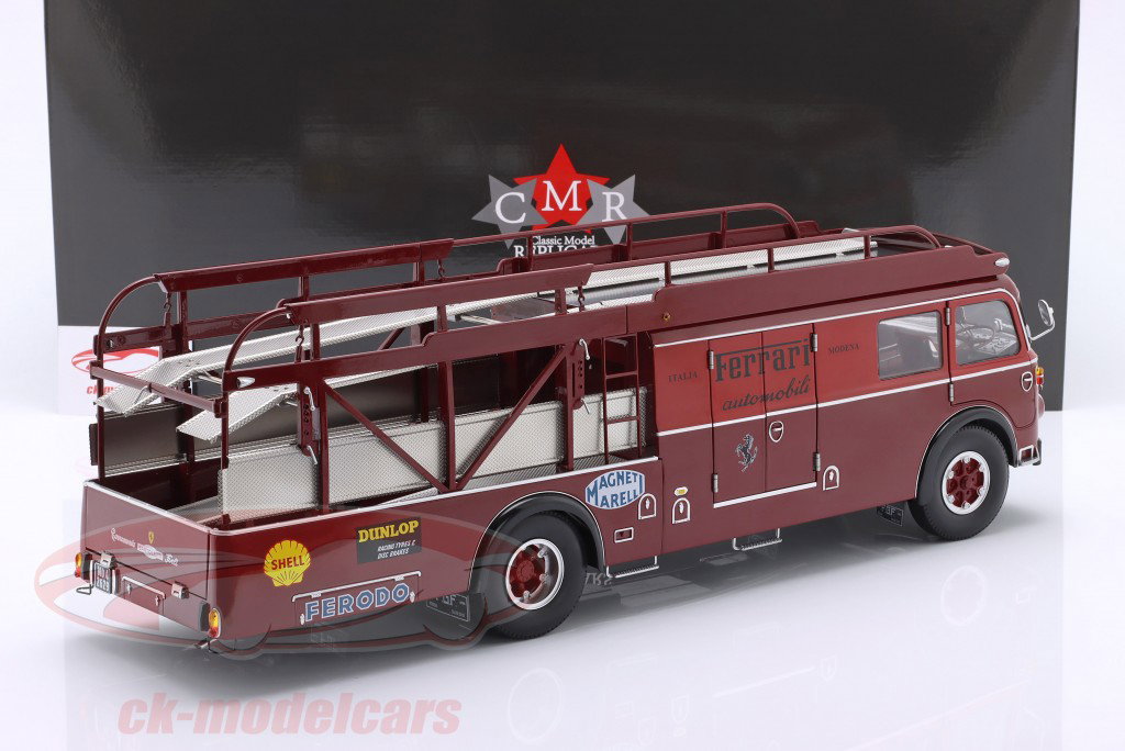 Fiat 642 RN2 Bartoletti Ferrari Racetransporter donkerrood 1:18 CMR