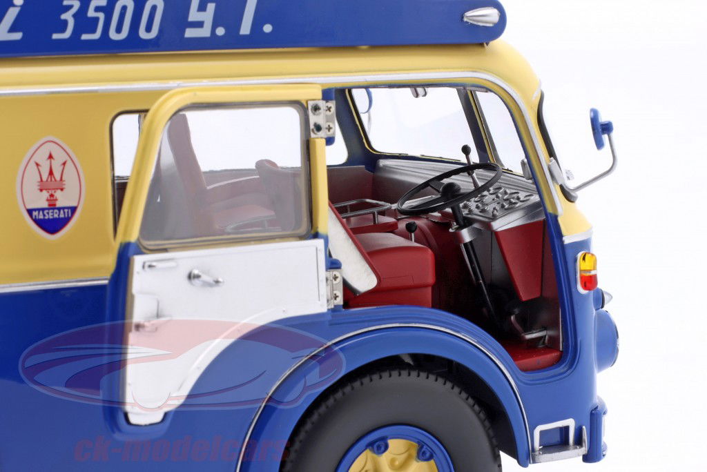 Fiat 642 RN2 Bartoletti Maserati Race Car Transporter 1957 blue / yellow 1:18 CMR