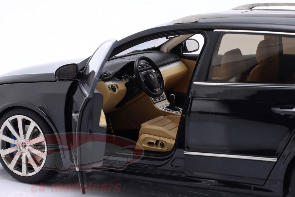 Volkswagen VW Passat R36 dyb sort 1:18 NZG