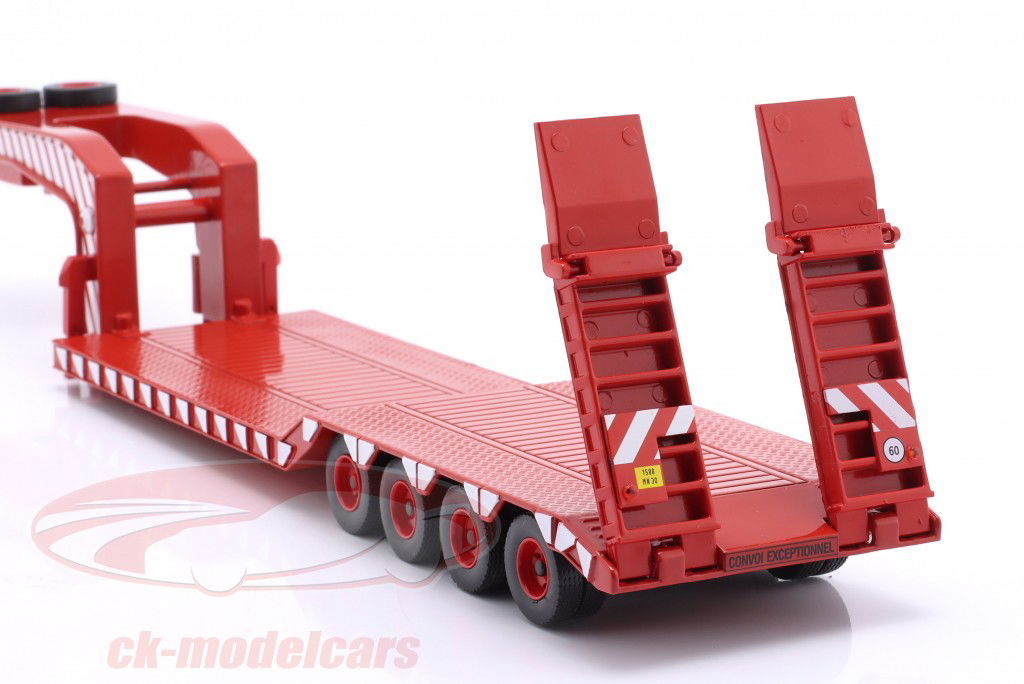 Berliet TB 015 M3 6x4 Pianale ribassato Anno di costruzione 1967 rosso / bianco 1:43 Ixo