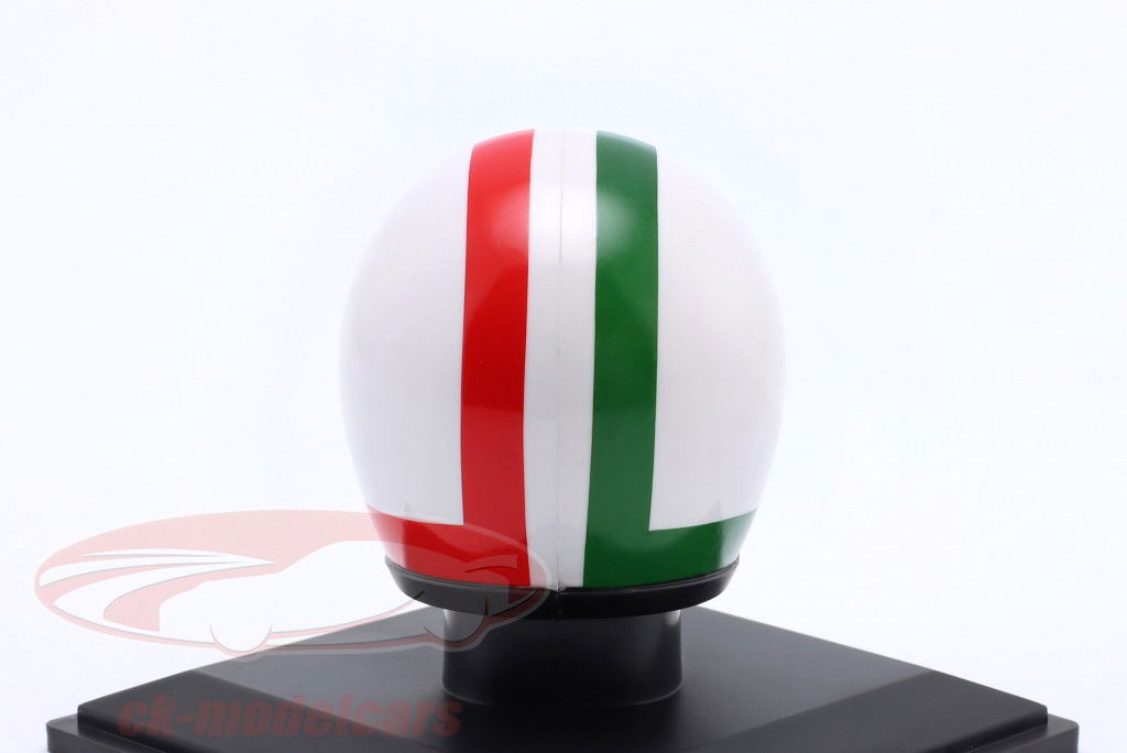 Nino Vaccarella Scuderia Ferrari #3 2e 1000km Monza 1970 helm 1:5 Spark Editions