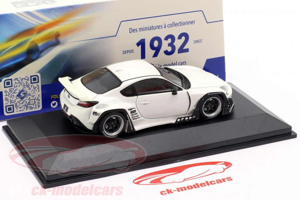 Toyota GR86 Pandem Rocket Bunny hvid 1:43 Solido