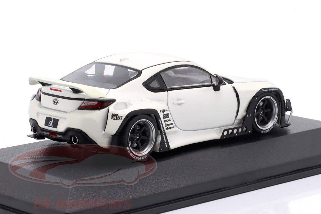 Toyota GR86 Pandem Rocket Bunny hvid 1:43 Solido