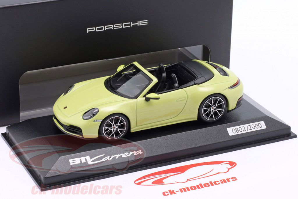 Porsche 911 (992.2) Carrera conversível 2024 cartagenagelb 1:43 Minichamps