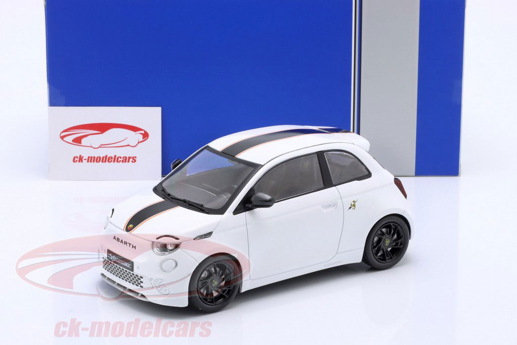 Ixo 1:18 Fiat 500e Abarth Baujahr 2024 weiß MCG18497