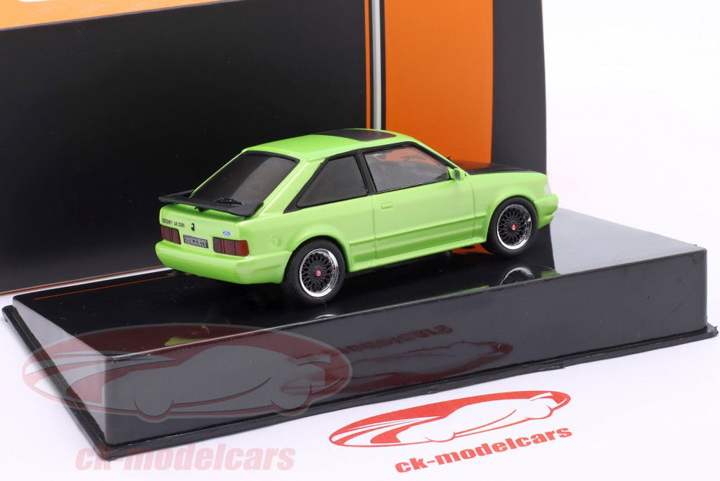Ixo 1:43 Ford Escort MK IV year 1990 green metallic / black