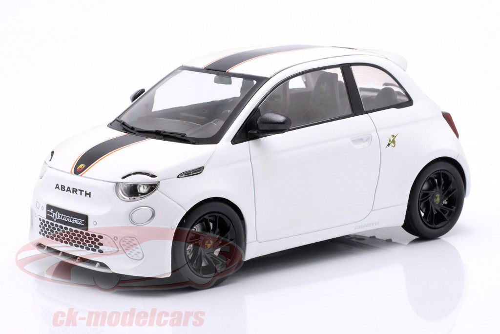 Fiat 500e Abarth Bouwjaar 2024 wit 1:18 Ixo