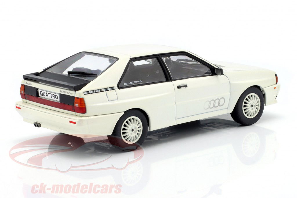 Audi quattro Année de construction 1981 blanc 1:24 WhiteBox