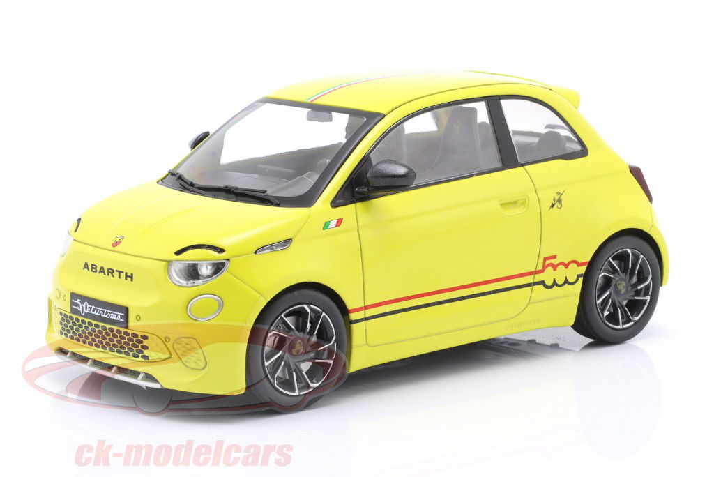 Fiat 500e Abarth Año de construcción 2024 amarillo 1:18 Ixo