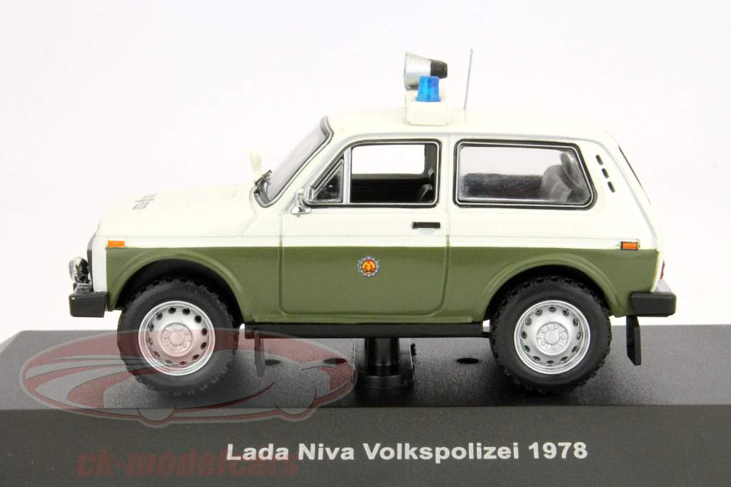 IS拉达尼瓦人民警察1978 1时43分IXO