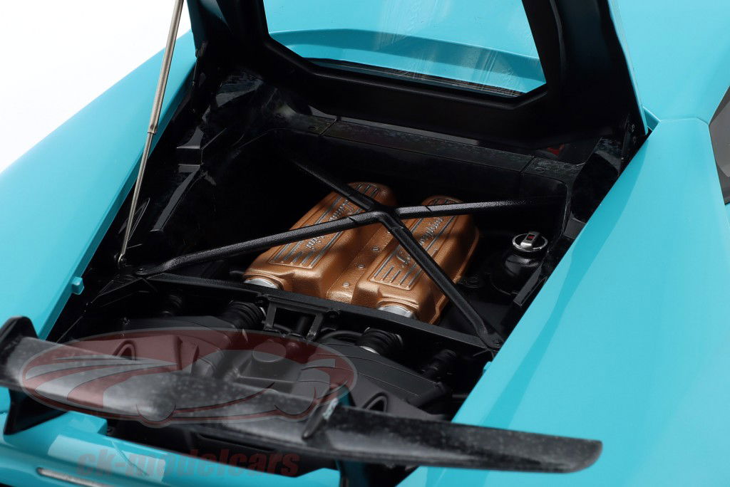 Lamborghini Huracan Performante Année de construction 2017 lumière bleu 1:12 AUTOart