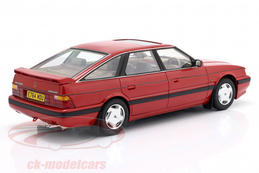 Vitesse Rover 827 Year 1988 red 1:18 Cult Scale