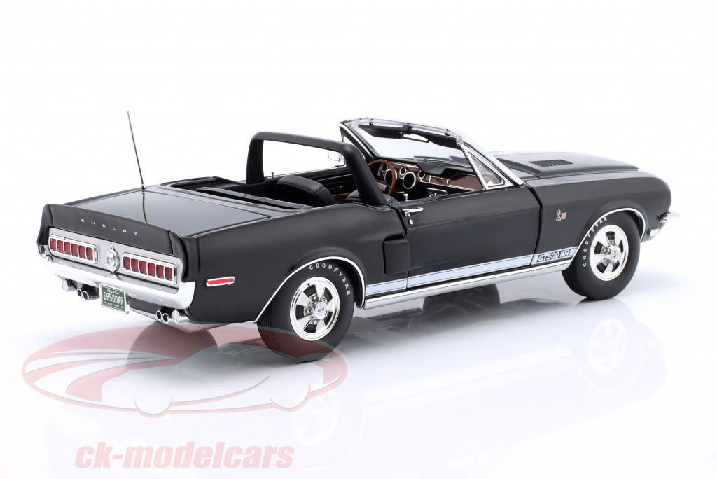Shelby GT500KR Convertible Année de construction 1968 noir 1:18 GMP