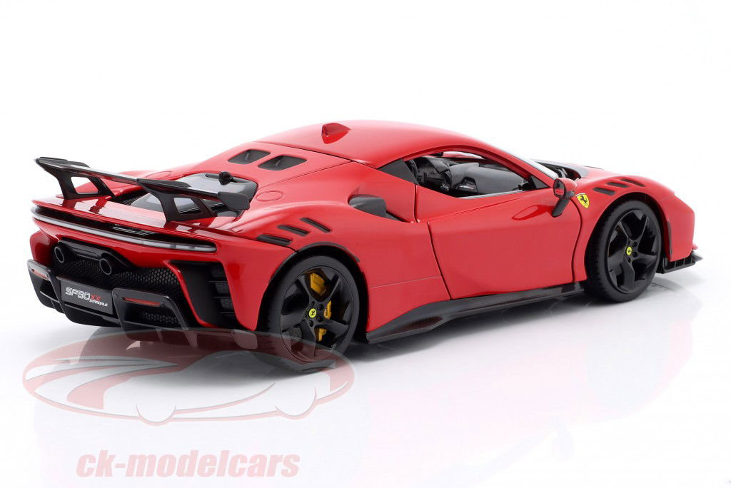 Ferrari SF90 XX Stradale Año de construcción 2024 rojo 1:18 Bburago