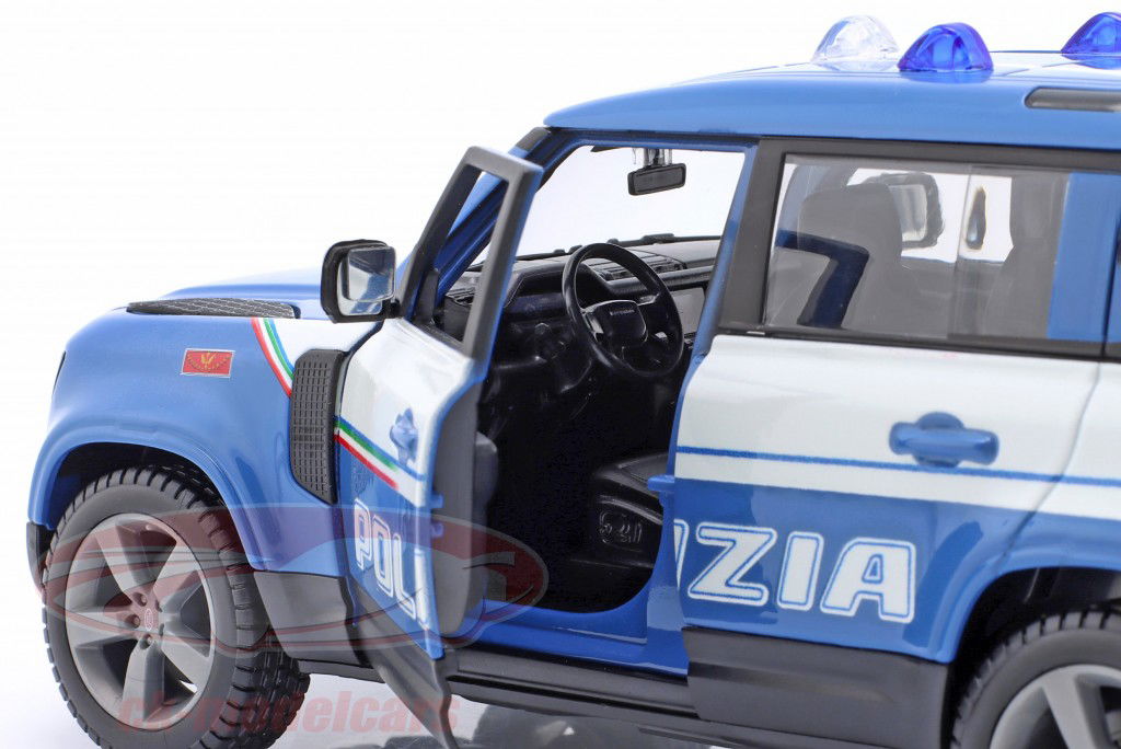 Land Rover Defender 110 police year 2022 blue / white 1:24 Bburago