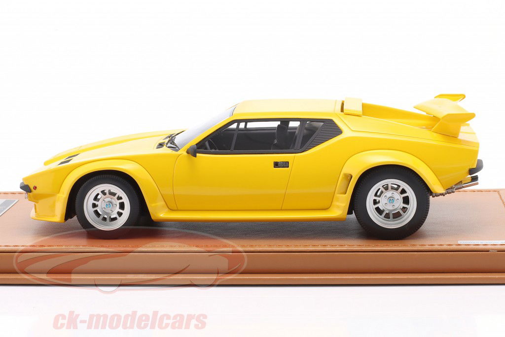De Tomaso Pantera GT5 Byggeår 1982 gul 1:18 Tecnomodel
