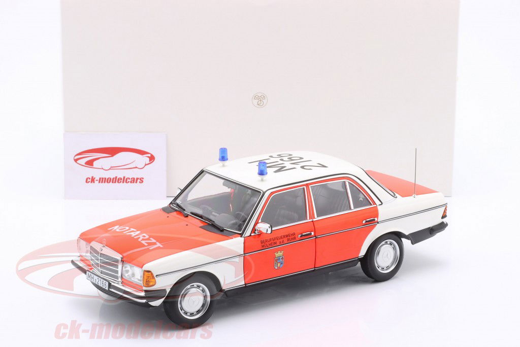 Mercedes-Benz 200 (W123) 1984 nødsituation ambulance Brandvæsen Mülheim 1:18 Norev