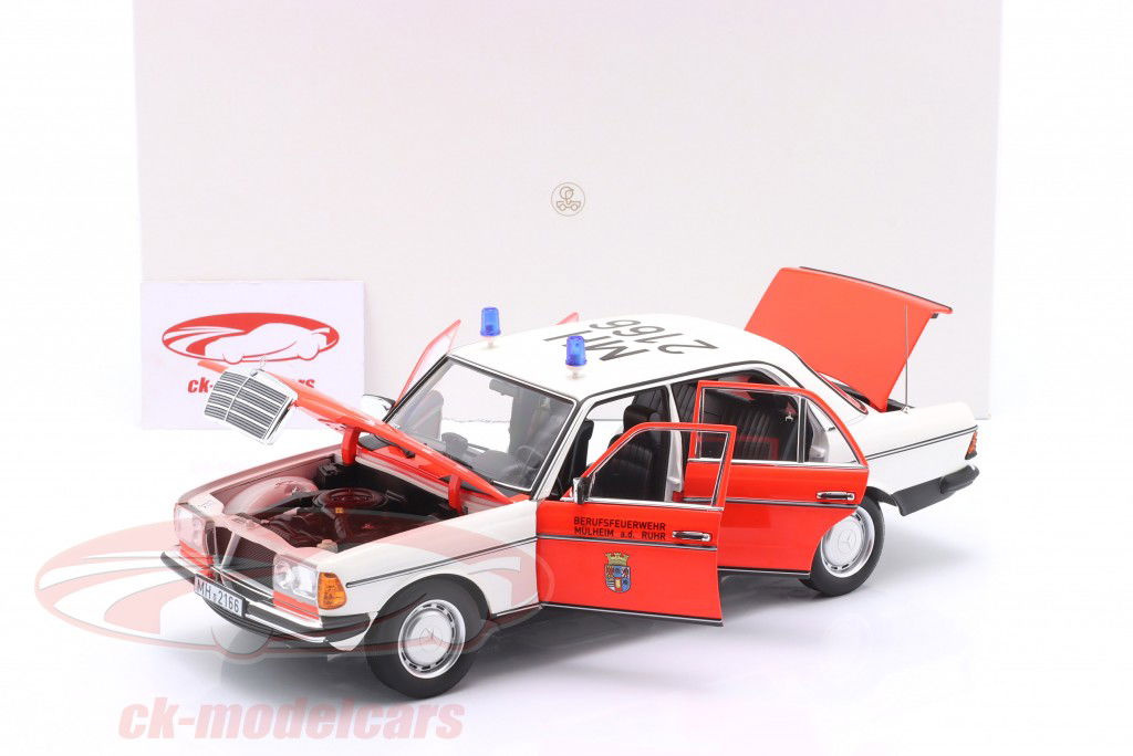 Mercedes-Benz 200 (W123) 1984 nødsituation ambulance Brandvæsen Mülheim 1:18 Norev