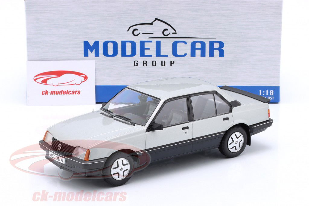 Opel Ascona C Baujahr 1981 silber 1:18 ModelCar Group