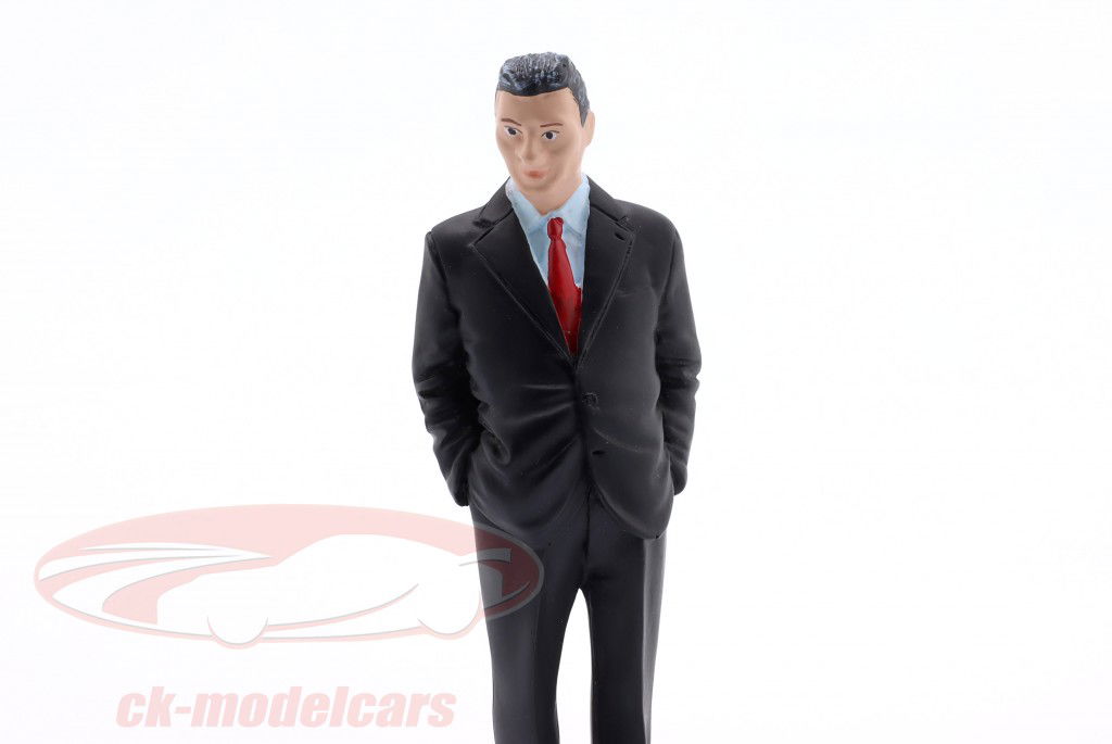 数字 Ferruccio 1:18 KK-Scale