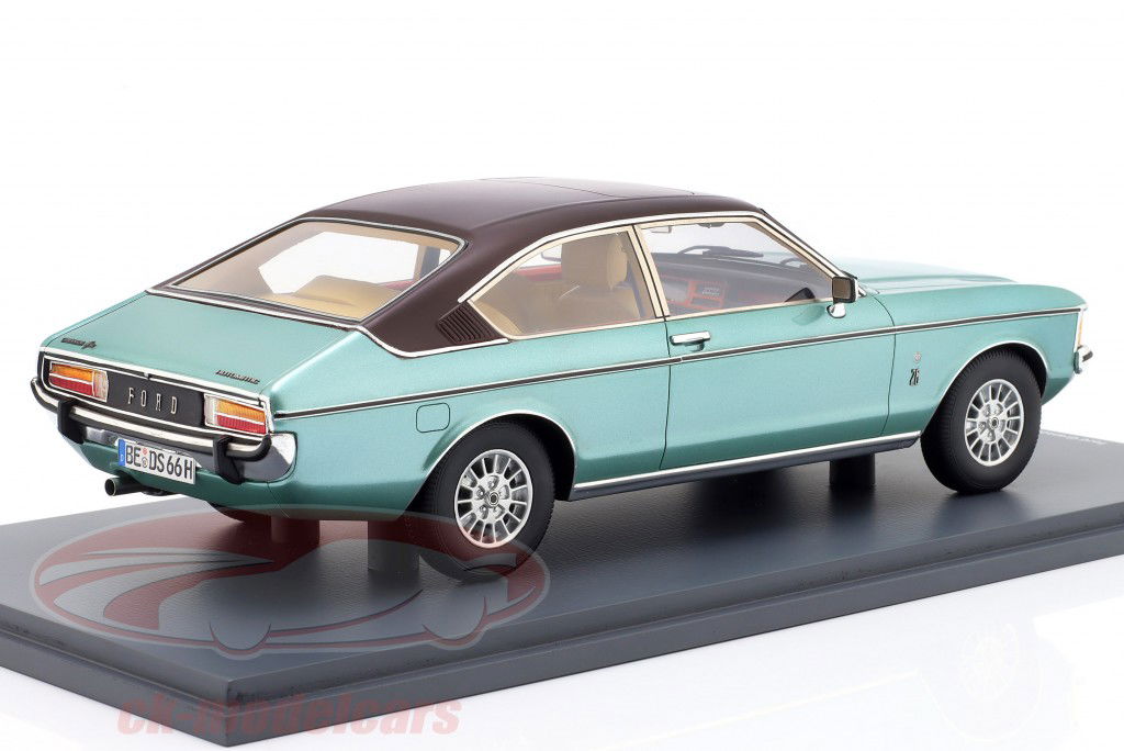 Ford Granada Coupe 建造年份 1974 绿色的 1:18 Schuco