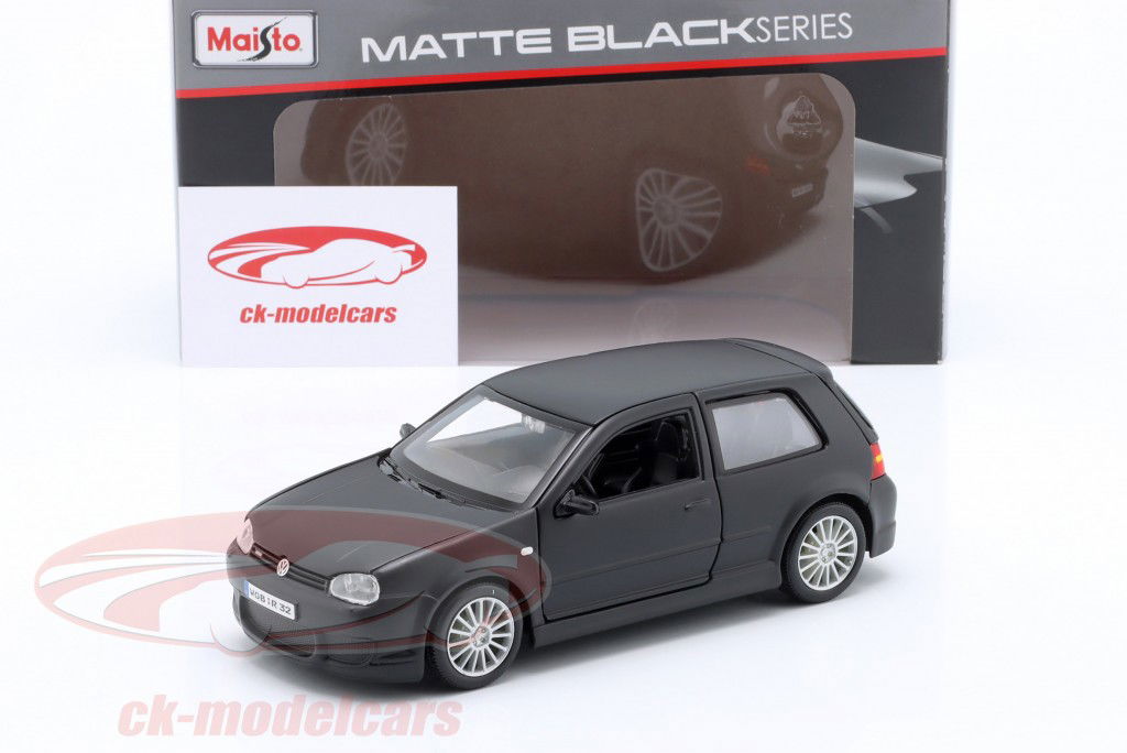 Volkswagen VW Golf IV R32 乏味的 黑色的 1:24 Maisto