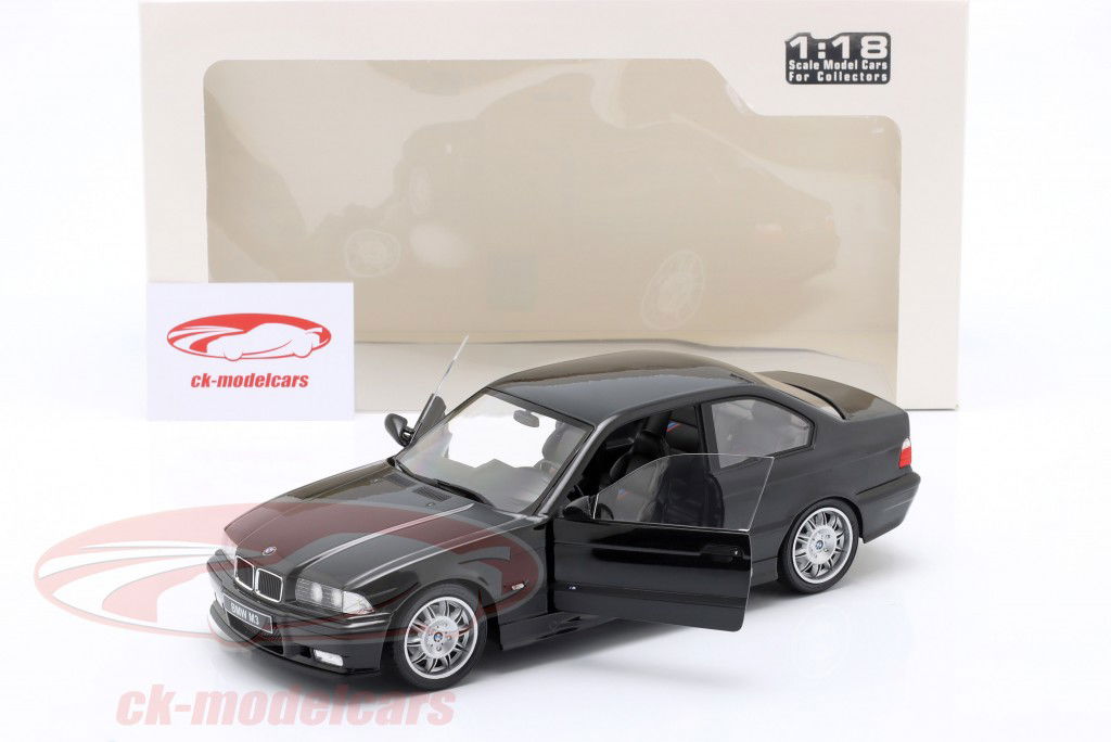 BMW M3 (E36) Coupe 建造年份 1994 宇宙黑 金属 1:18 Solido
