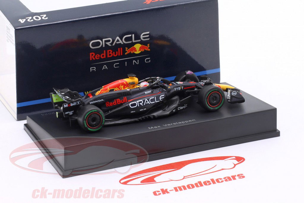 Spark 1:64 M. Verstappen Red Bull RB20 #1 勝者 Brasilien GP