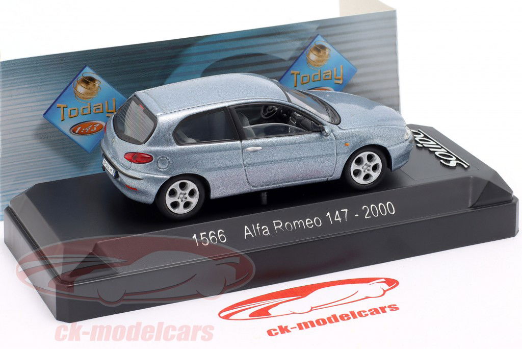 Alfa Romeo 147 Byggeår 2000 sølv metallisk 1:43 Solido