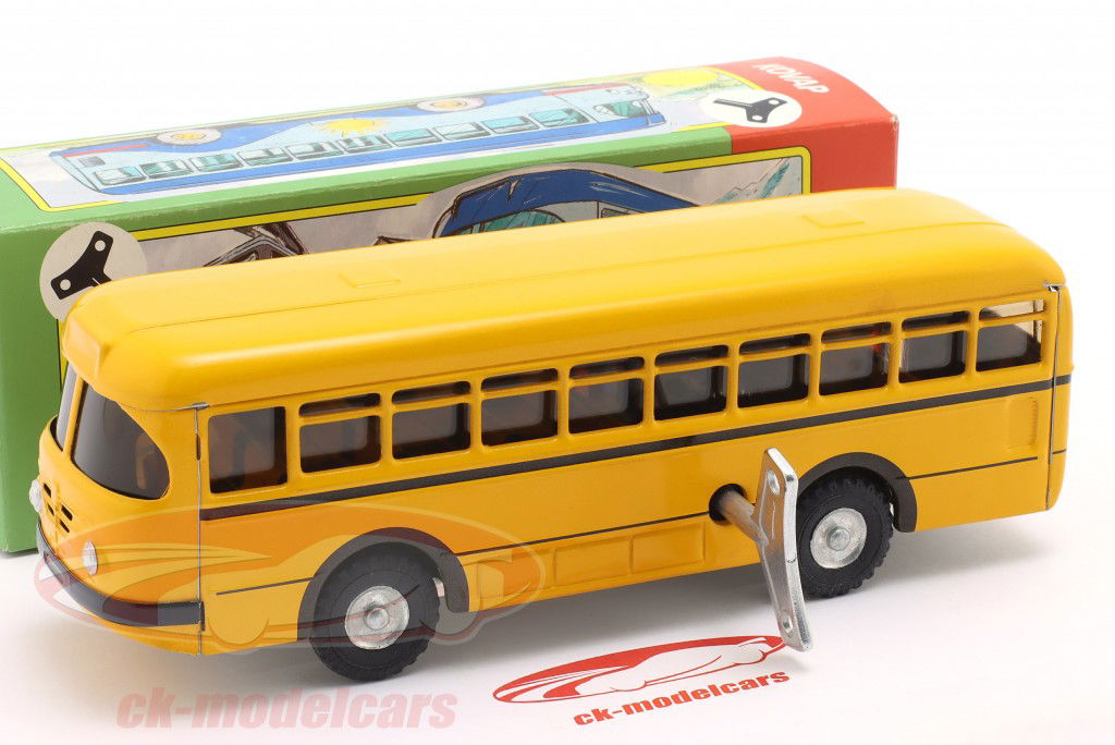 Büssing Omnibus Año de construcción 1959 amarillo con Unidad de llave 1:43 Kovap