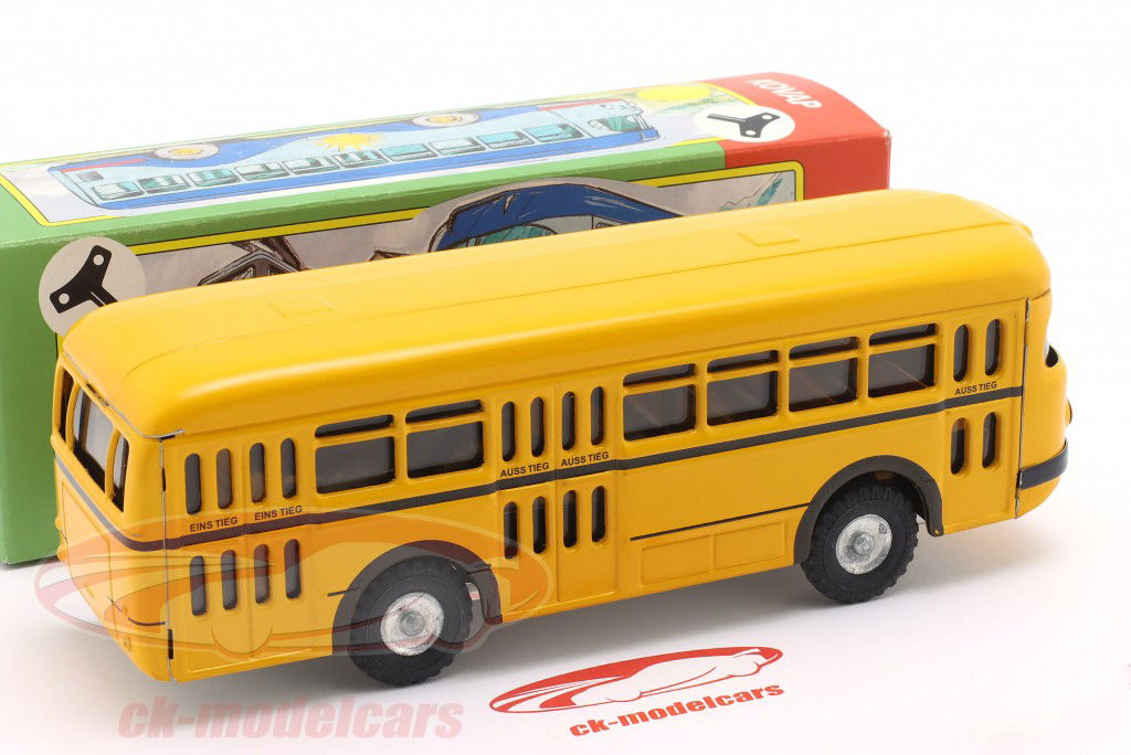Büssing Omnibus Baujahr 1959 gelb mit Schlüsselantrieb 1:43 Kovap