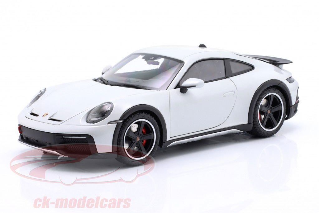 Porsche 911 (992) Dakar 建設年 2022 グレー メタリック 1:18 Minichamps