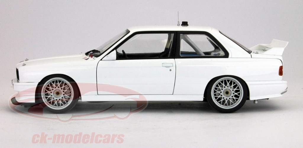 BMW M3 E30 DTM Plain Body Version white 1:18 AutoArt