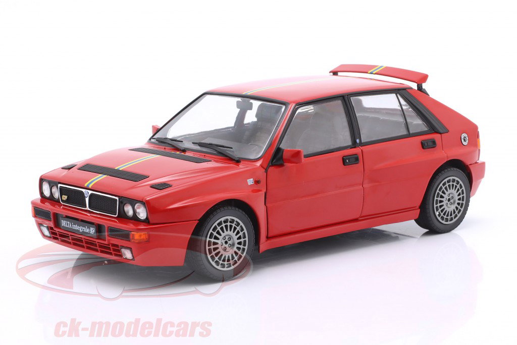 Lancia Delta HF Intergrale Byggeår 1995 rød 1:18 Solido
