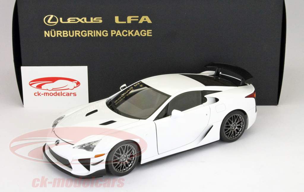 雷克萨斯LFA纽博格林2011年白/白AUTOA​​RT 1:18