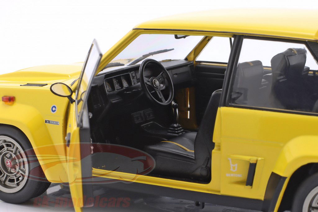 Fiat 131 Abarth Ano de construção 1980 amarelo 1:18 Solido