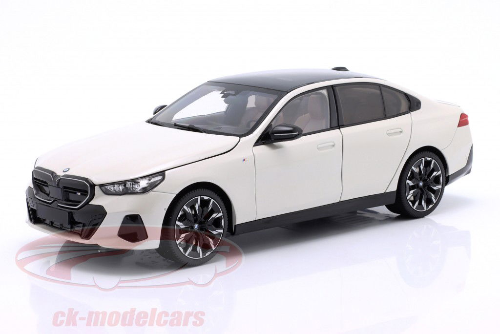 BMW i5 (G60) Anno di costruzione 2023 bianco metallico 1:18 Minichamps